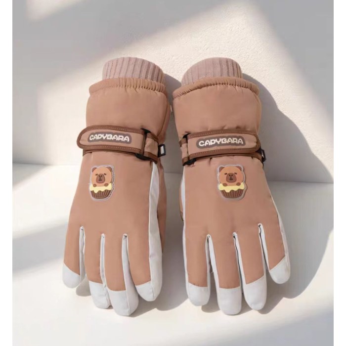 C5859大童蛋糕豚豚滑雪五指手套-栗棕色