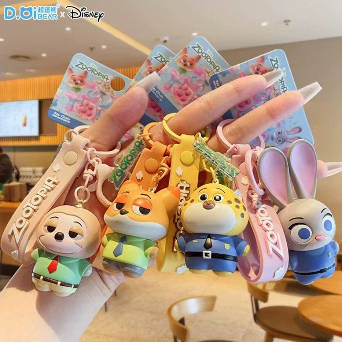 DJ25671疯狂动物城毛球款钥匙扣