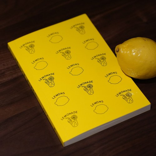 星期二下午被一颗柠檬袭击了