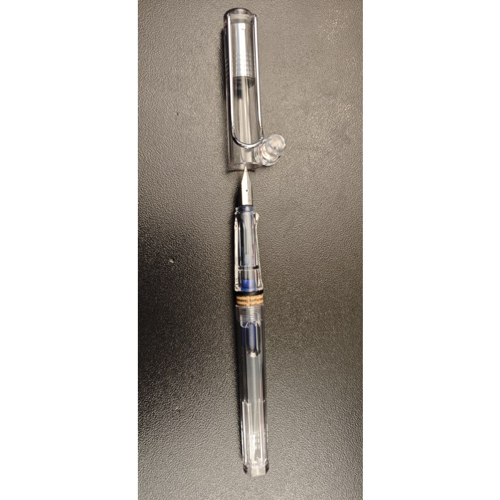 凌美钢笔狩猎者012f——透明钢