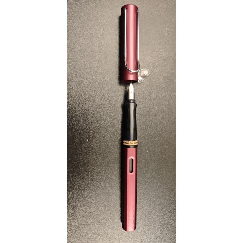 凌美钢笔恒星029F——酒红