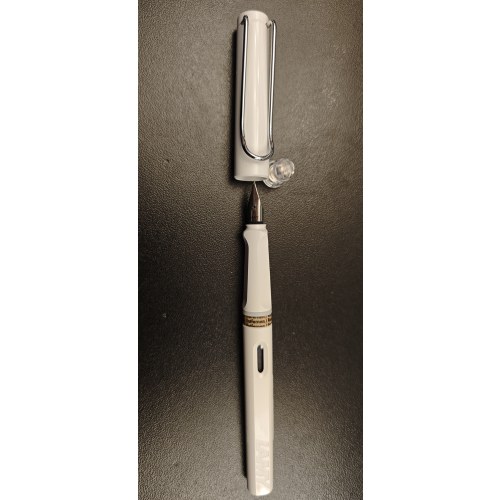 凌美狩猎者119f——白色