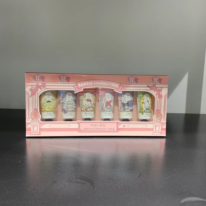 Roopy润培 三丽鸥花园城堡护手霜套盒12g*6滋润保湿礼盒装 伴手礼